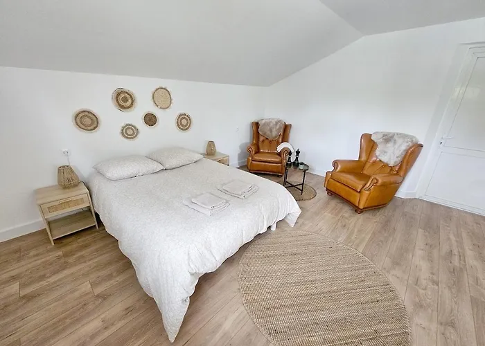 La Parenthese Normande, Location Maison Avec Jardin Holiday home *